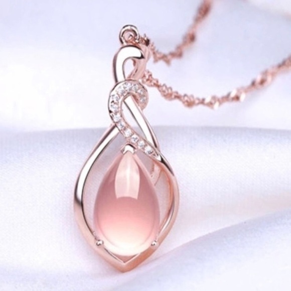 Farah Jewelry Jewelry - 🎈Opal Necklace🎈